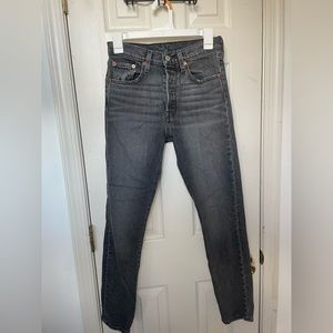 BLACK LEVIS DENIM